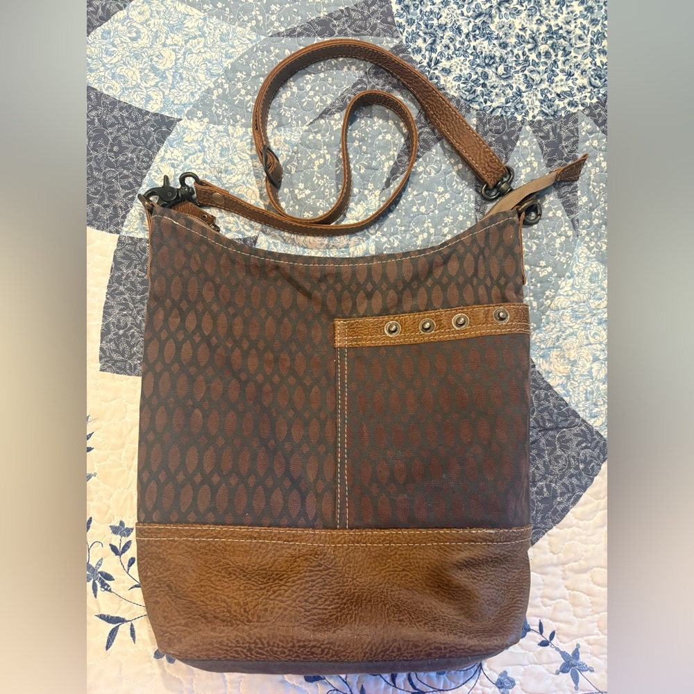 Myra Shoulder/Crossbody Bag